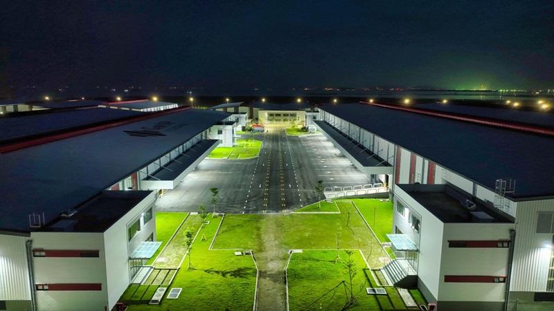 The lighting system ensures security for warehouses