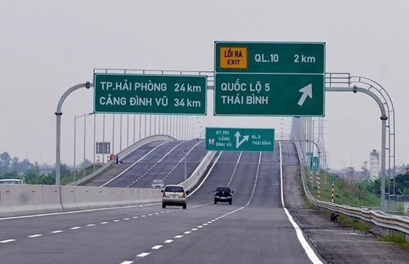 Vietnam leads Asia in physical infrastructure investment