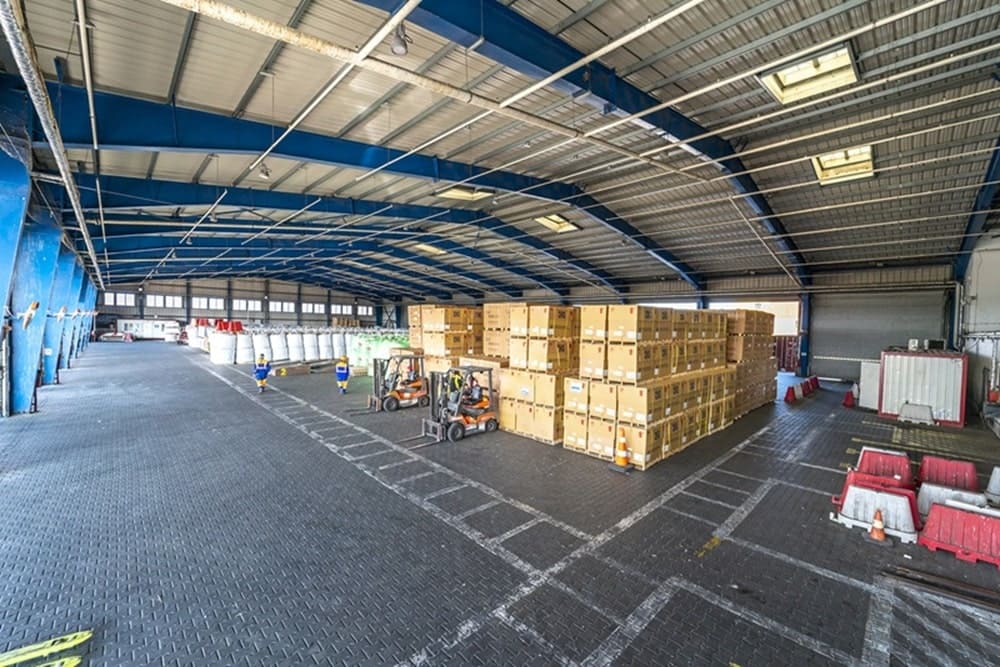 Bonded warehouses are directly managed under the supervision of customs authorities