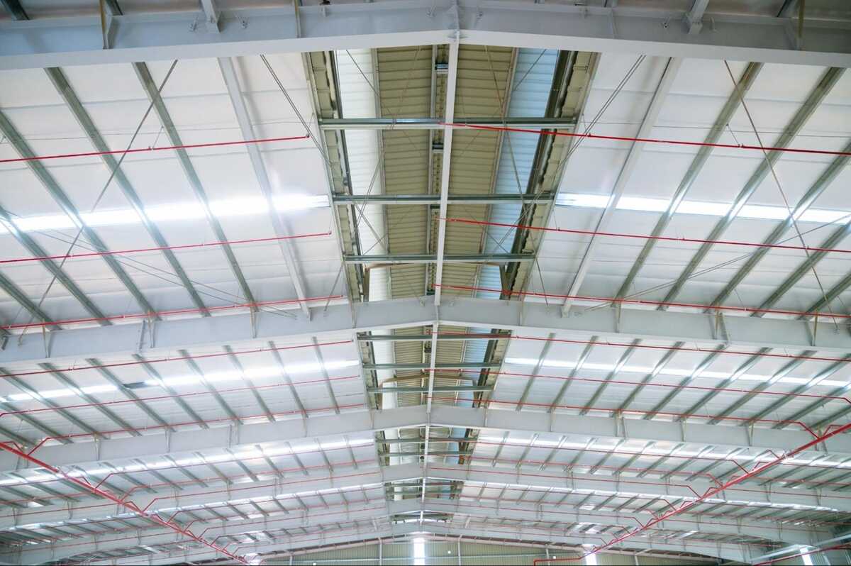 Ánh sáng đạt chuẩn giúp tăng năng suất và bảo vệ sức khỏe người lao động
