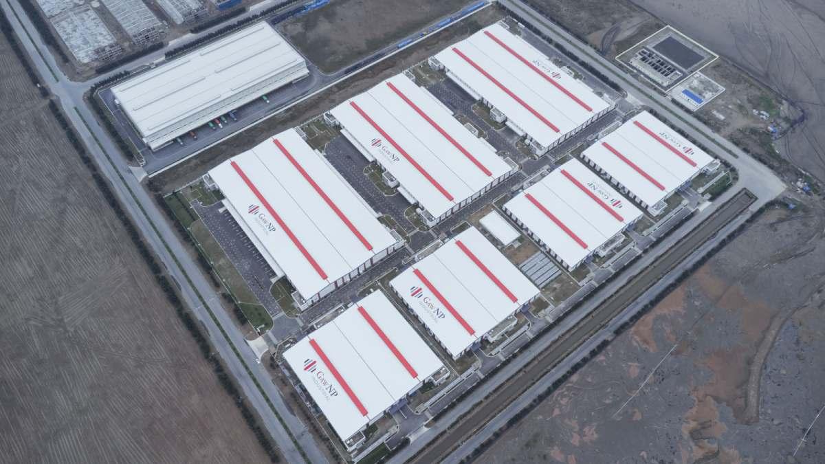 Future expandability of the factory for lease needs to be noted.